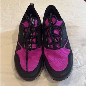 Stylish Black and Pink Women's Sneakers